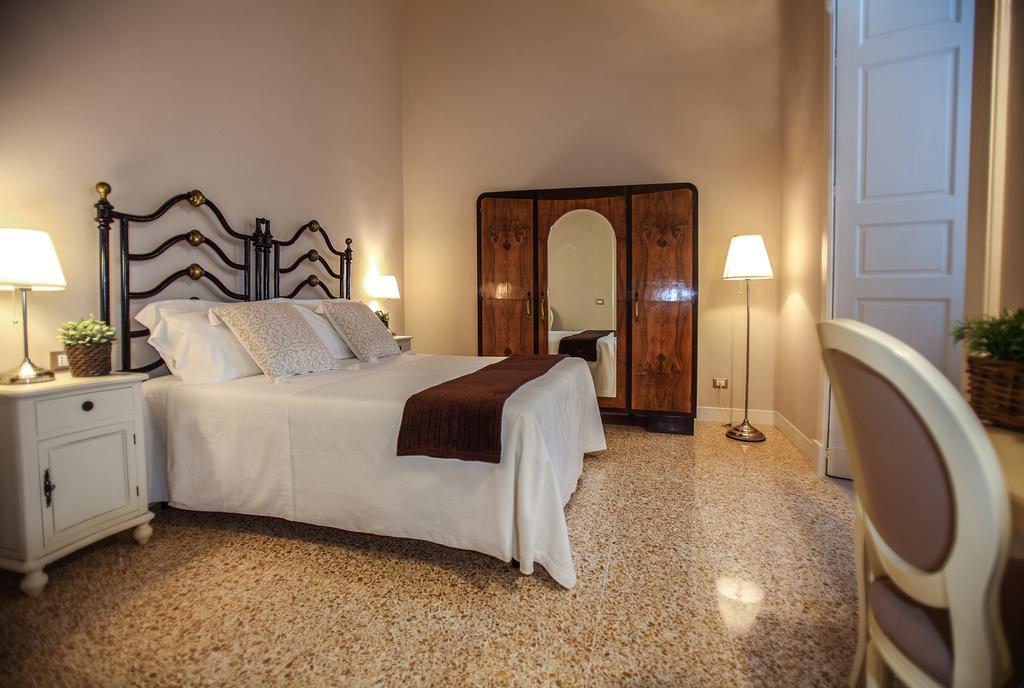 Palazzo Bregante Bed & Breakfast Monopoli Eksteriør bilde