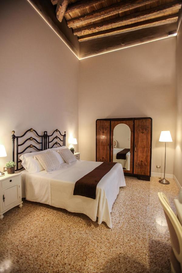 Palazzo Bregante Bed & Breakfast Monopoli Eksteriør bilde